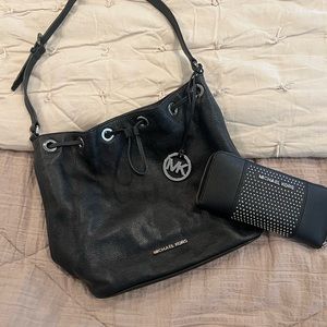 Michael Kors Bucket Bag and Wallet
